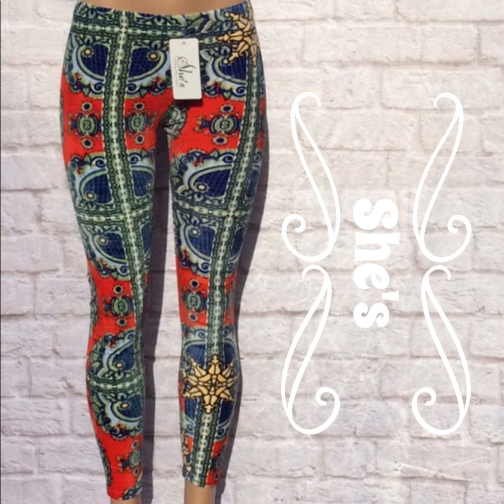 NWT colorful printed velvet leggings A22